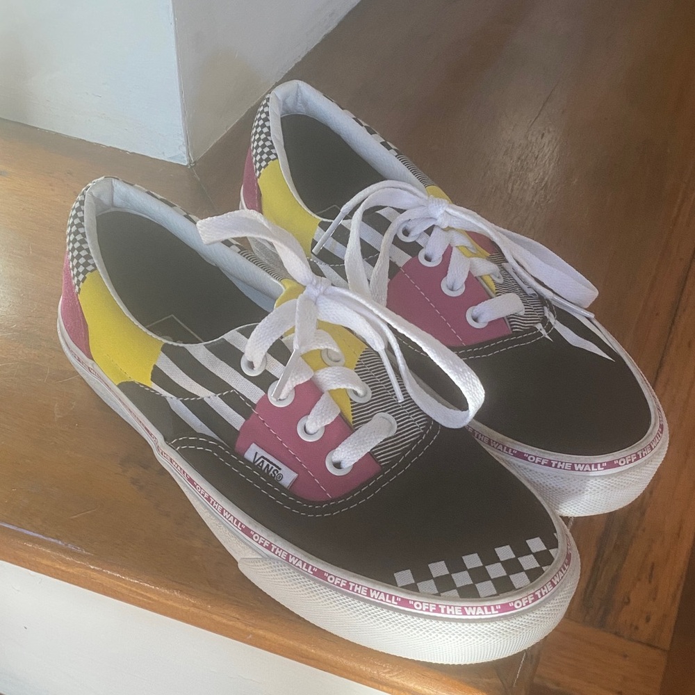 Vans Black & Pink Checkerboard Sneakers Size 7 Women’s